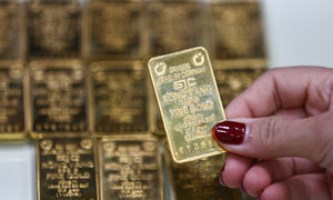 Gold bar prices reach 159 million dong