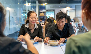 Office workers favor economical spending through apps