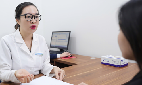 Should you opt for chin filler or a chin implant?