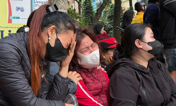 Traders weep as market burns at dawn