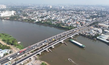 Cars allowed to cross ho chi minh city gateway bridge after elevation of over one meter