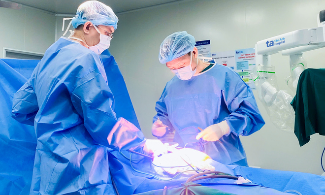 Robot-assisted surgery offers radical prostate cancer treatment