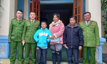 rescuing two children lost for 6 days