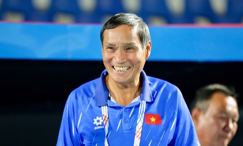 Why coach Mai Duc Chung continues to lead the Vietnam women's national team