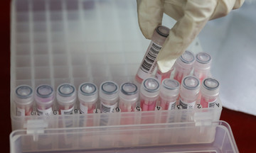 Ho Chi Minh City's communal health stations to offer health insurance services like hospitals