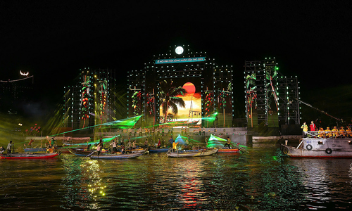 Ninh Kieu Wharf Packed as Can Tho Riverine Culture Festival Opens