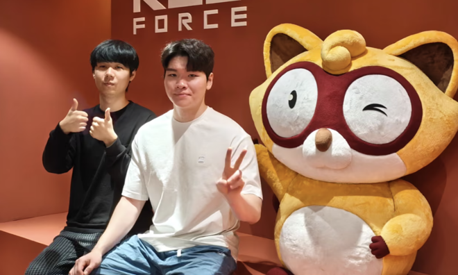 Game 'addicts' transform lives through esports