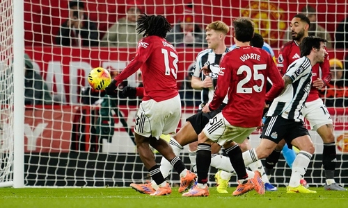 man utd defeats newcastle thanks to dorgu's wonder goal