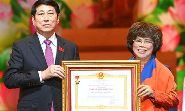 TH Group honored as 'Labor Hero'