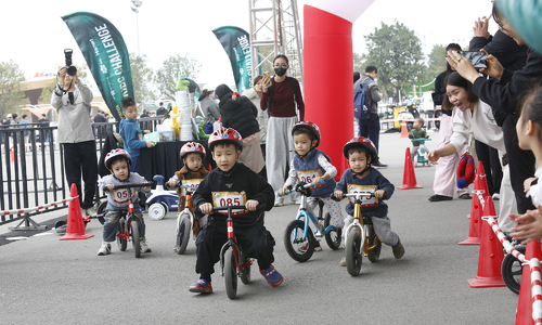 Foot-powered car race - a speed tournament for young drivers