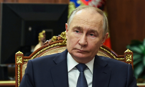 Putin accuses Ukraine of delaying conflict resolution