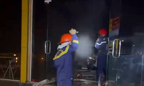 Fire at an electronics store in central Vinh Long