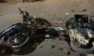 Two motorcycles collide, three people die