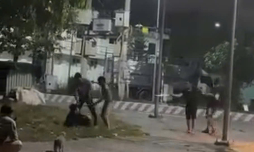 Five individuals wielding weapons violently attacked 'opponent'