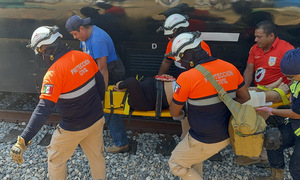 Train derails in Mexico, at least 13 dead