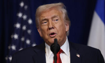 US strikes first target on Venezuelan mainland