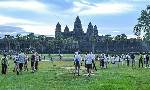 Vietnamese tourists are the world's top visitors to Cambodia