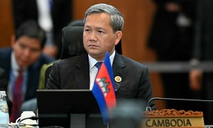 Cambodian Prime Minister explains reason for agreeing to ceasefire with Thailand