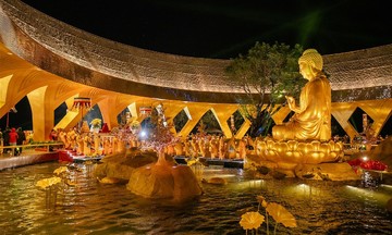 Ba Den Mountain to welcome worshippers to new Buddha statue on New Year's Day