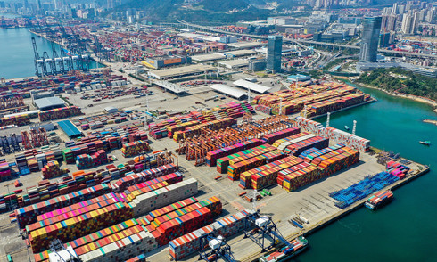 Two sides of China's economy in 2025: bright spots and challenges