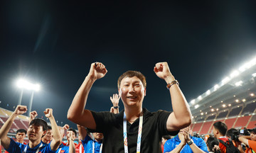 Coach Kim Sang-sik named outstanding coach of 2025