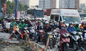 Young people's strategies to avoid holiday traffic jams