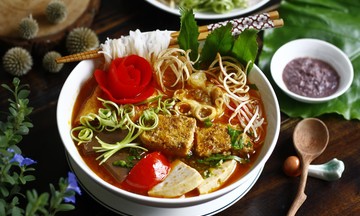 Why Saigon bun rieu tastes distinctly different from Hanoi's