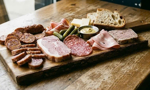 5 foods that can trigger holiday headaches