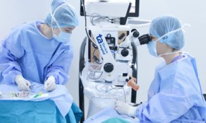 Simultaneous cataracts and macular edema