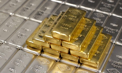 Global gold and silver prices rise again