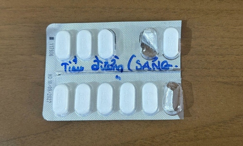 14-month-old baby swallows blood sugar lowering medication, mistaking it for candy