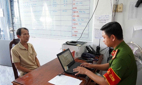 Father and son attack man over jealousy