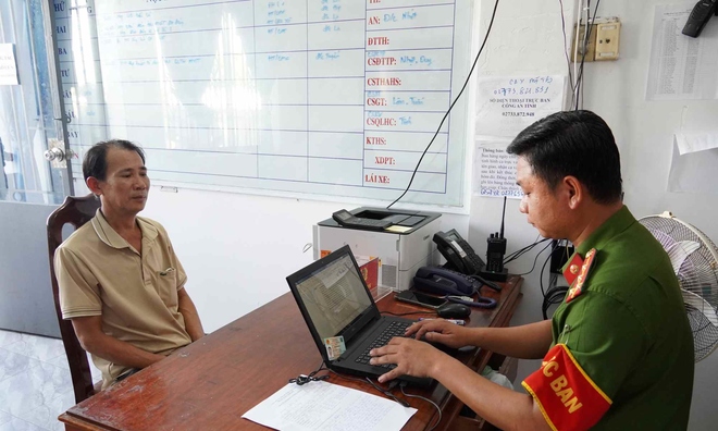 Father and son attack man over jealousy