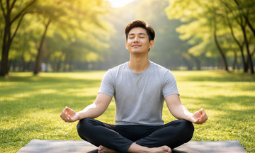 The 20-20-20 breathing exercise helps enhance lung health