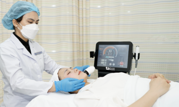 Which technology should be used to treat deep nasolabial folds?