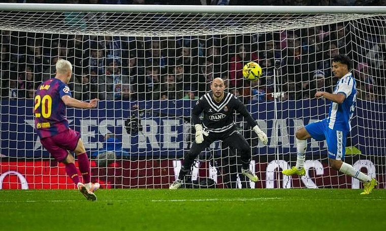 10 explosive final minutes secure three points for Barca