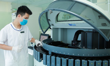 Benign liver hemangioma masks cholangiocarcinoma