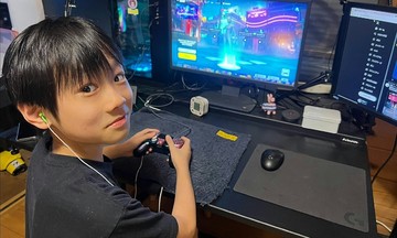 Father supports 12-year-old son dropping out of school to play games