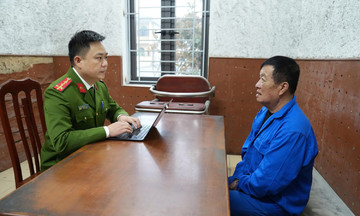 71-year-old man led mobile gambling ring in Ha Long Bay