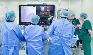 Coronary restenosis 11 years after stent placement