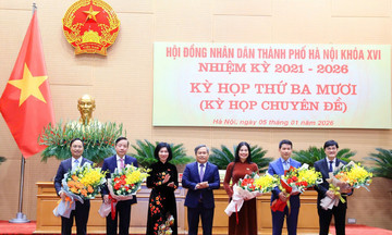 Hanoi elects three additional city people's committee members