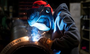 US manufacturing declines for 10th consecutive month