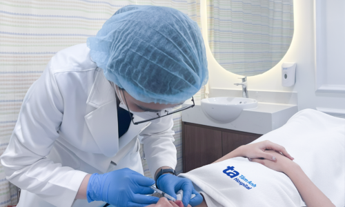 Combining multiple methods to treat lip scars for a girl