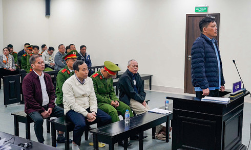 Two former project management leaders face 9-10 years in prison for accepting over 11 billion VND