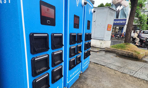 TP HCM approves electric motorcycle battery swap cabinet installation on sidewalks