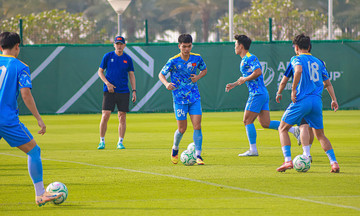 Vietnam - Jordan: Dinh Bac, Ly Duc start