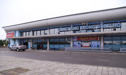 Dong Hoi airport temporarily suspends evening flights