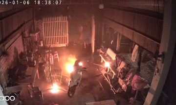 Man sets woman on fire