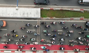 Over 100 motorcyclists fined for using dedicated bicycle lane in Ho Chi Minh City