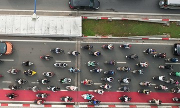 Over 100 motorcyclists fined for using dedicated bicycle lane in Ho Chi Minh City